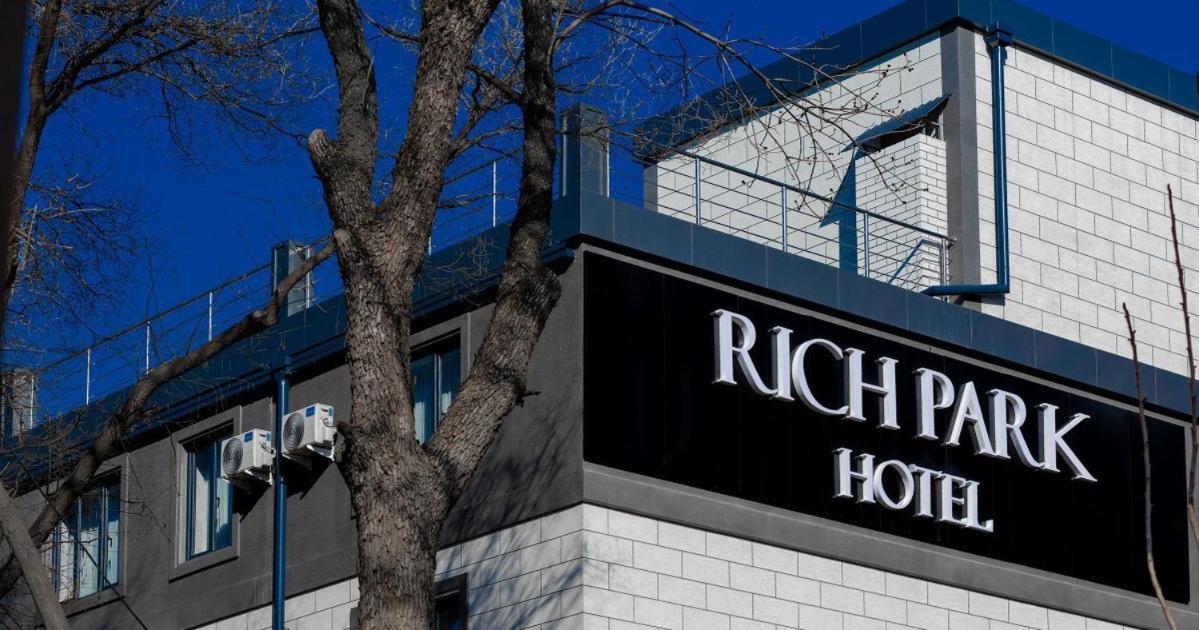 Rich Park Hotel Taschkent Exterior foto